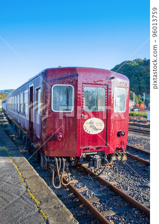 Omama Station Yamasemi-go Watarase Keikoku Railway early autumn scenery Omama Station Yamasemi-go Watarase Keikoku Railway early autumn scenery 96013759
