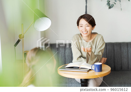 30歲女性的肖像 30歲女性的肖像 96015612