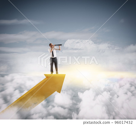 Look beyond Look beyond 96017432