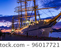 日落和日本丸 96017721
