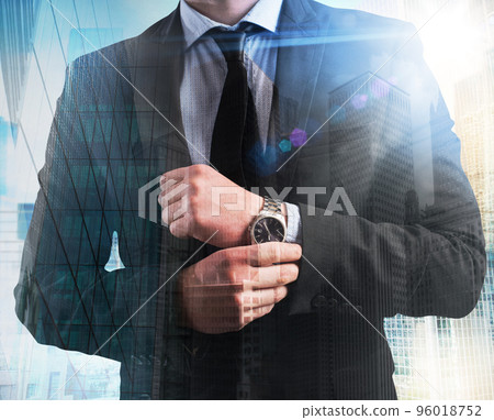 Successful and elegant businessman 96018752