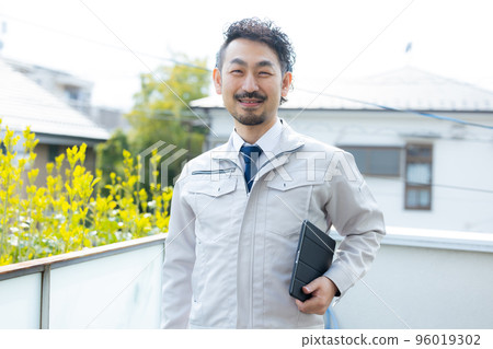 Worker inspection 96019302