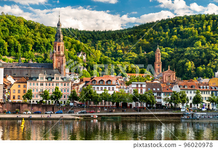 Skyline of Heidelberg at the Neckar river in Baden-Wuerttemberg, Germany Skyline of Heidelberg at the Neckar river in Baden-Wuerttemberg, Germany 96020978