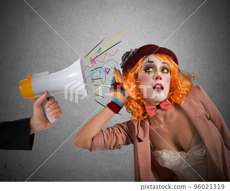 Alert clown 96021319