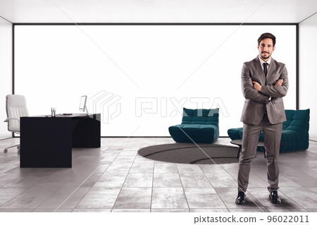 Successful businessman office 96022011