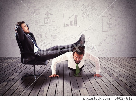 Boss mobbing 96024612