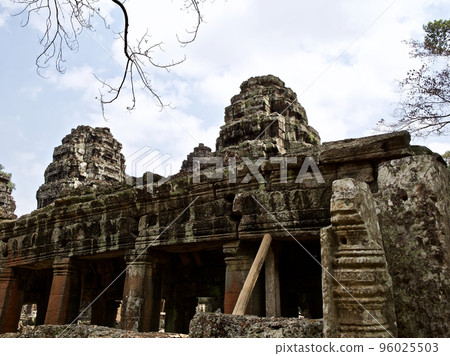 Architecture of ancient temple complex Angkor, Siem Reap 96025503
