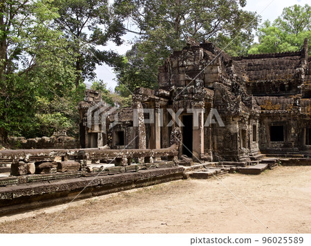 Architecture of ancient temple complex Angkor, Siem Reap Architecture of ancient temple complex Angkor, Siem Reap 96025589