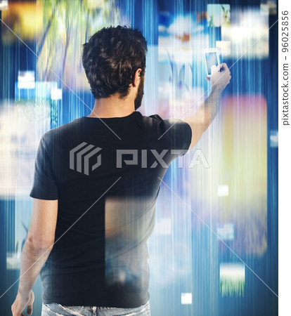 Multimedia cellphone 96025856