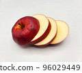 Cut apples 96029449