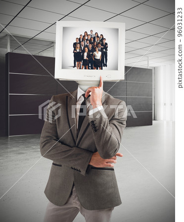 Businessman thinks the success team Businessman thinks the success team 96031233