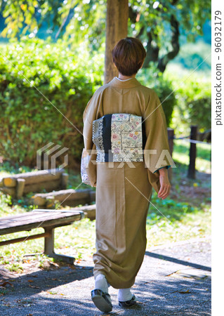 和服女性 和服女性 96032179