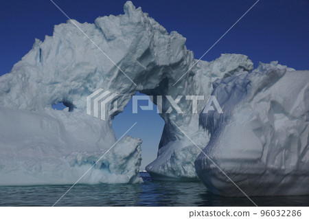 北極冰山 北極冰山 96032286