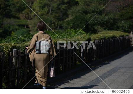 和服女性 和服女性 96032405