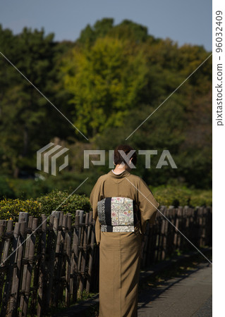 和服女性 和服女性 96032409