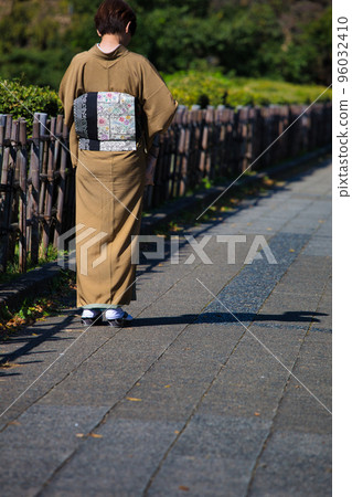 和服女性 和服女性 96032410