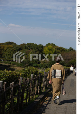 和服女性 和服女性 96032412
