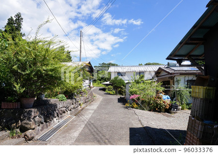 Okuyamanashi Hayakawa Mountain Village [Sabashiri Village, Hayakawa Town, Yamanashi Prefecture] 96033376