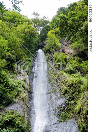 三上瀑布[山梨縣早川町、雨畑區] 96033386
