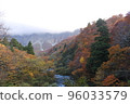 Daisen covered with autumn leaves and clouds 96033579