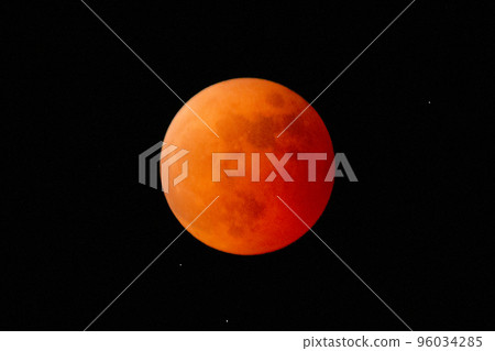 月全食和天王星全食 月全食和天王星全食 96034285
