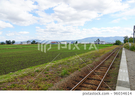 Inside Kita-Ichijo Station on the Rumoi Main Line 96034614