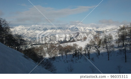 雪山 雪山 96035311