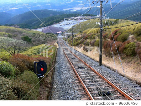 靜岡縣田形郡函南町十國峠乘坐纜車到富士山山頂。 靜岡縣田形郡函南町十國峠乘坐纜車到富士山山頂。 96036456