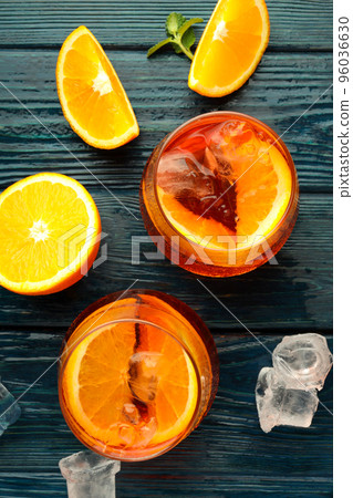 Concept of fresh alcohol drink, Aperol Spritz, top view Concept of fresh alcohol drink, Aperol Spritz, top view 96036630