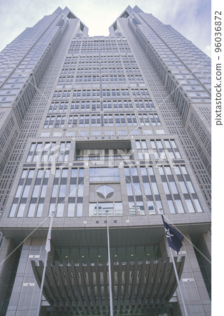 從外部看東京都新宿區的東京都政府大樓(1st Main Building、2nd Main Building、Assembly) 從外部看東京都新宿區的東京都政府大樓(1st Main Building、2nd Main Building、Assembly) 96036872