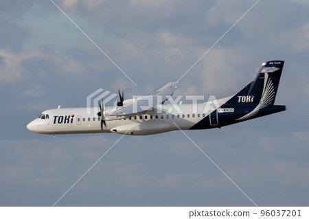 Tokiair 第一個單位到達新潟低通 Tokiair 第一個單位到達新潟低通 96037201