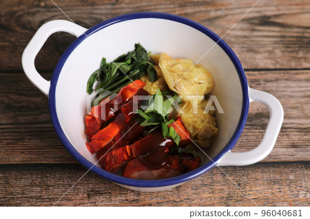 Shrimp dumpling with roasted pork on wood background 96040681