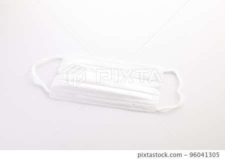Used white mask isolated in white background Used white mask isolated in white background 96041305