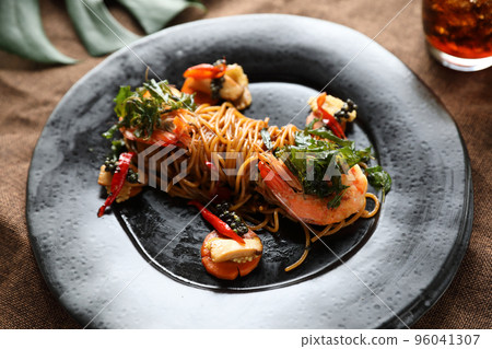 Spaghetti spicy with shrimp , Thai fusion food Spaghetti spicy with shrimp , Thai fusion food 96041307