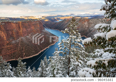 Winter in Flaming Gorge Winter in Flaming Gorge 96045881