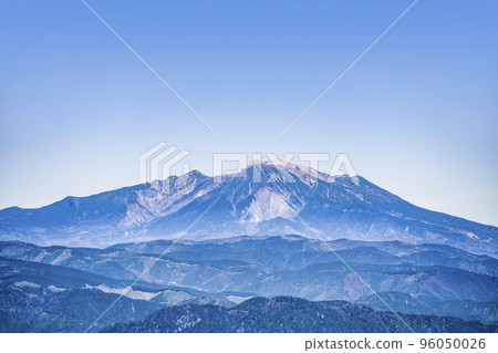 從富士見台高原遠眺禦嶽山（10月下旬） 96050026