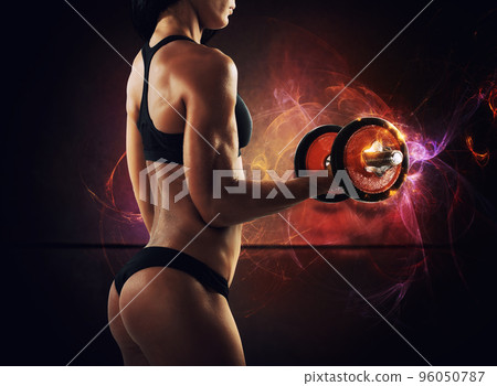 Workout muscular woman Workout muscular woman 96050787