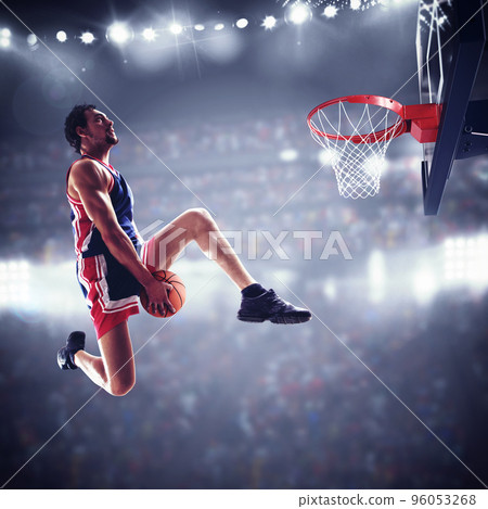 Basket player at the stadium 96053268