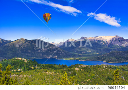 納韋爾瓦皮國家公園美麗的自然景觀 96054504