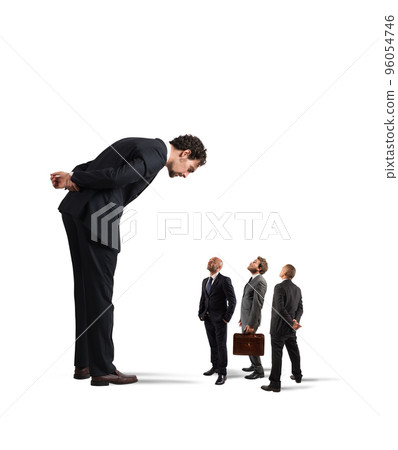 Severe boss humiliates his employees 96054746