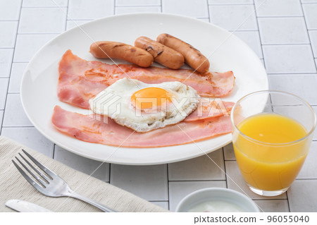 Breakfast Breakfast 96055040