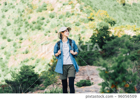 Woman to climb 96056509