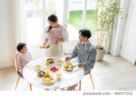 family dining table family dining table 96057102