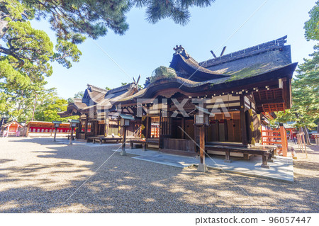 Sumiyoshi Taisha Third and Fourth Main Shrines (Sumiyoshi Ward, Osaka City, Osaka Prefecture) 96057447