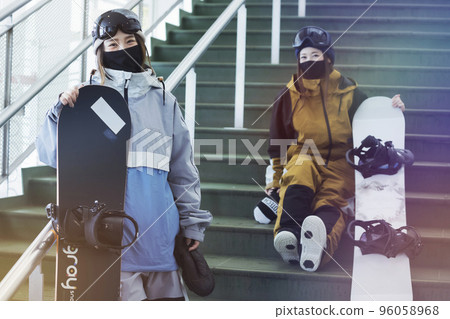 滑雪板女孩形象 Gratley 女孩 96058968