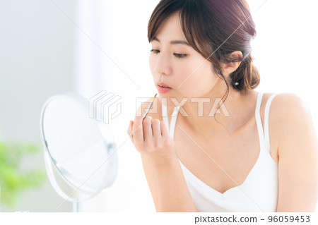 Female beauty beauty make-up skin care 96059453