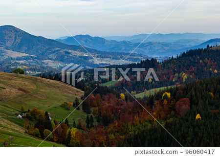 Beautiful autumn scenery. Fabulous autumn view of the mountain valley. Gorgeous morning scene of mountain village, Carpathians, Ukraine, Europe. Beautiful autumn scenery 96060417