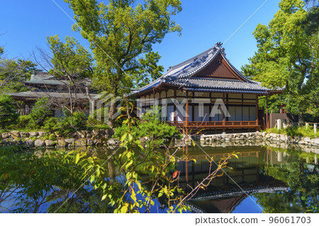 Sumiyoshi Taisha Saikan reflected in the pond Sumiyoshi Taisha Saikan reflected in the pond 96061703