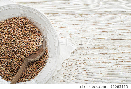 Buckwheat grains 96063113