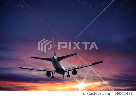 Sunset aircraft flight 96065451